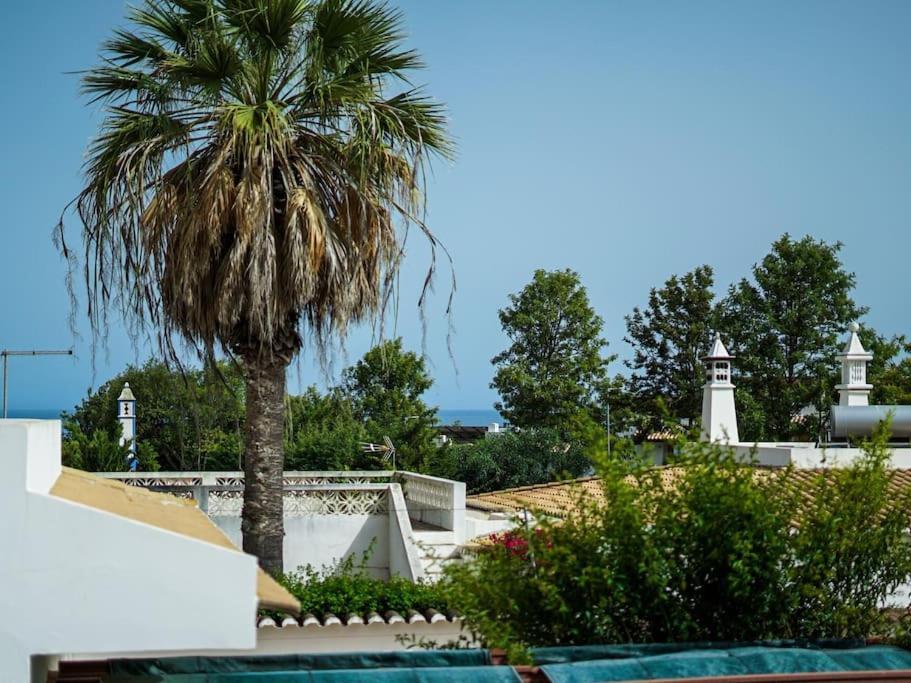 Rainbow House - Sea View & Pool & Garage & Garden & Albufeira Villa Eksteriør bilde